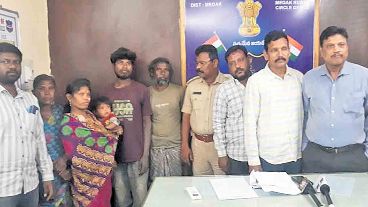 కార్మికులను వేధిస్తున్న యజమాని రిమాండ్