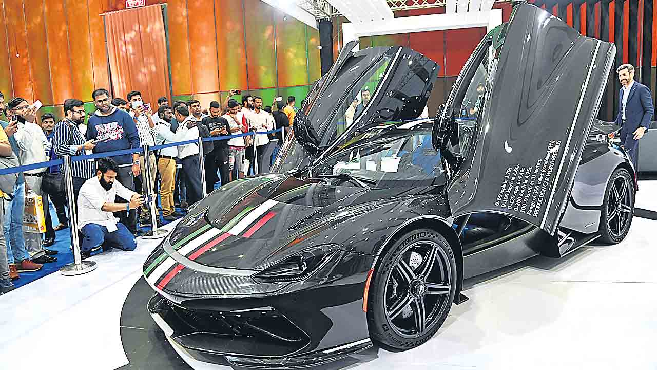 18 కోట్ల కారు