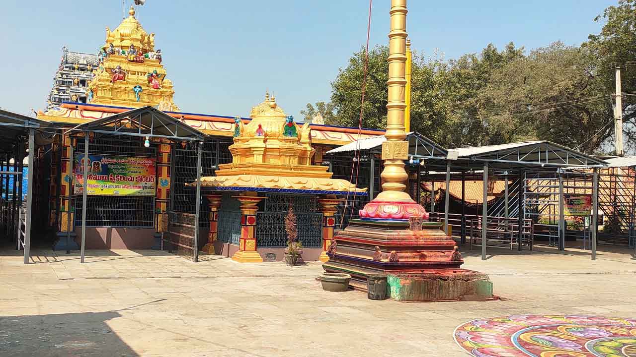 జాతరకు మేళ్లచెర్వు ముస్తాబు