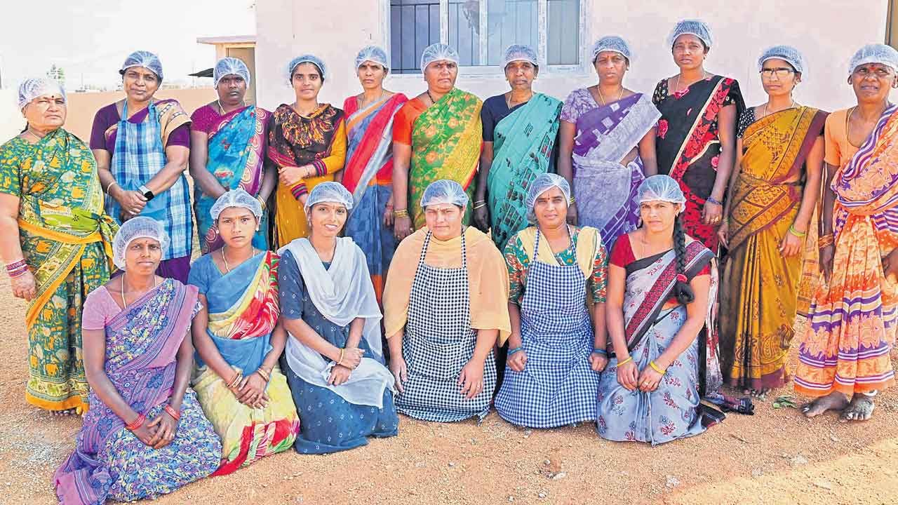 Success Story : నేలమ్మ సాక్షిగా..