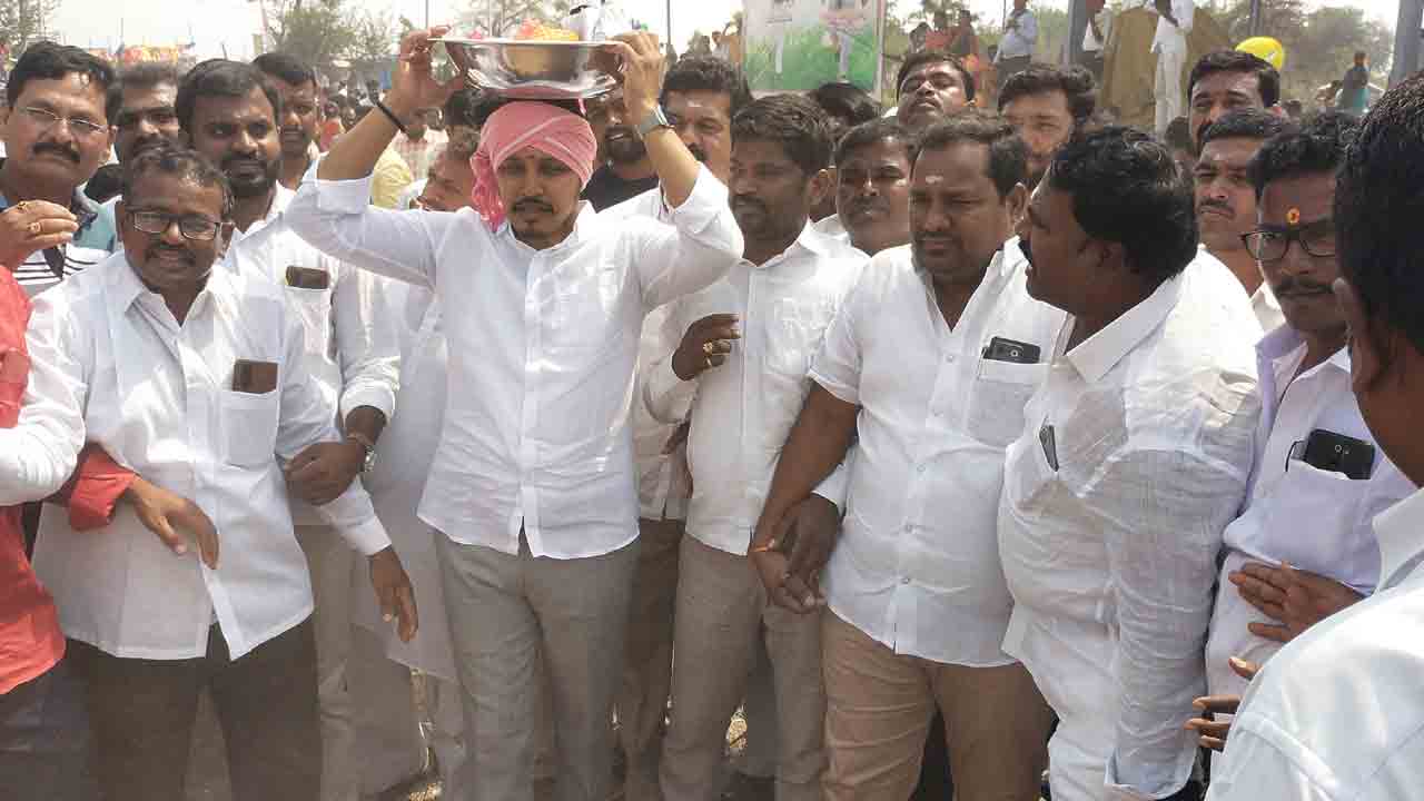 తుంగతుర్తిలో వైభవంగా ముత్యాలమ్మ జాతర