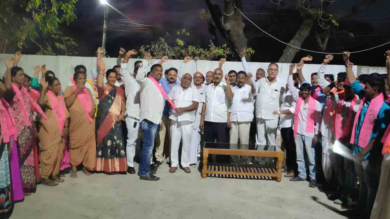 ప్రజలను మోసం చేస్తున్న బీజేపీ