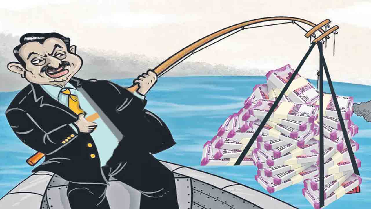 మాకేం తెల్వదు మమ్మల్ని లాగొద్దు.. అదానీ షిప్‌ మునకతో ఆత్మరక్షణలో కేంద్రం