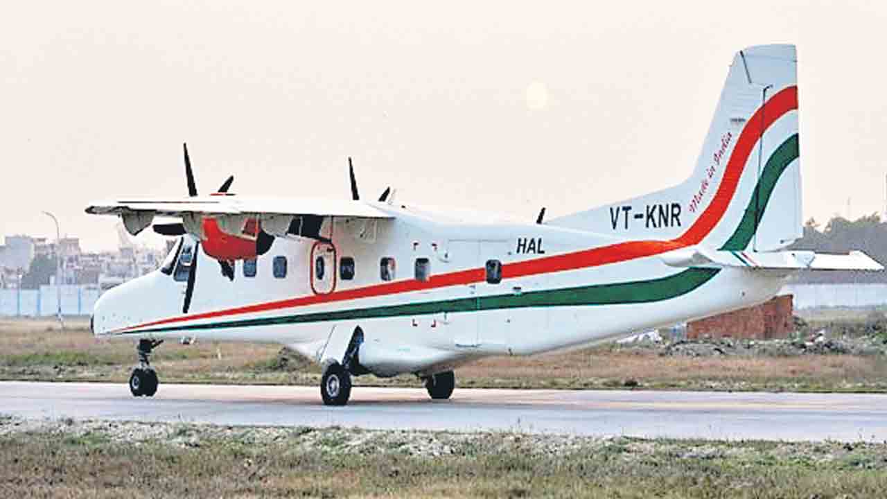 19 సీట్ల పౌర విమానం