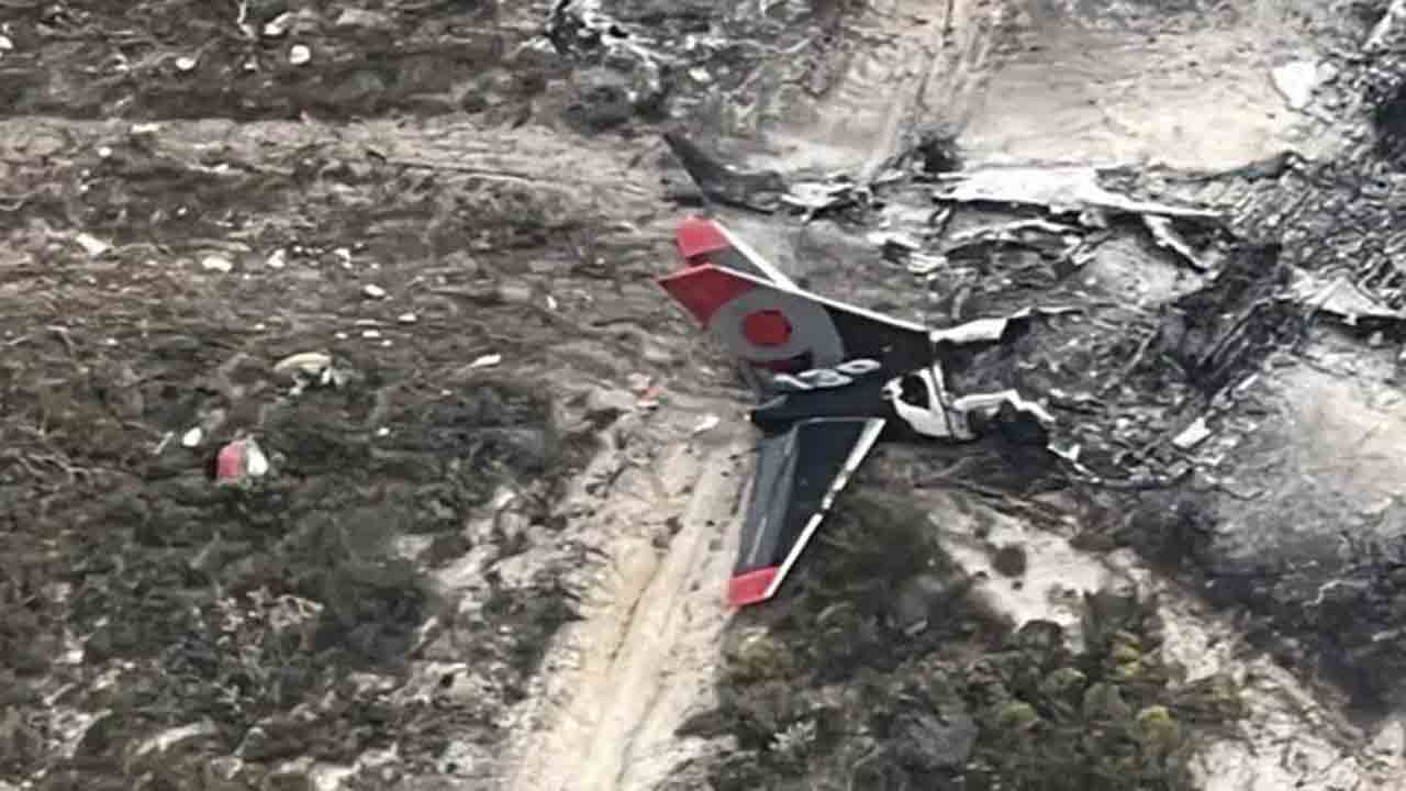 Plane Crash | మిరాకిల్‌.. కుప్పకూలి బూడిదైన విమానం.. సురక్షితంగా బయటపడ్డ పైలెట్స్‌..!