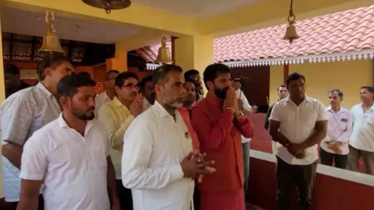 BJP’s CT Ravi: మాంసాహారం తిని గుడికి వెళ్లిన బీజేపీ నేత.. విమర్శించిన కాంగ్రెస్‌