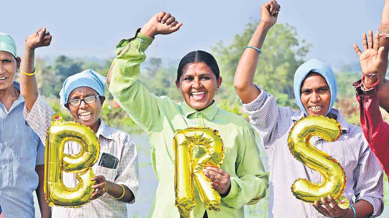 బీఆర్‌ఎస్‌; కారుచీకట్లో కాంతిరేఖ