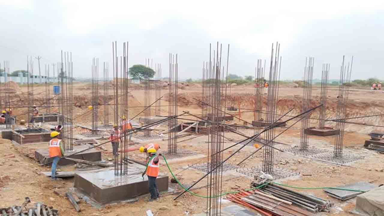 పేరుకే ఎయిమ్స్‌.. పీహెచ్‌సీతో పోటీ