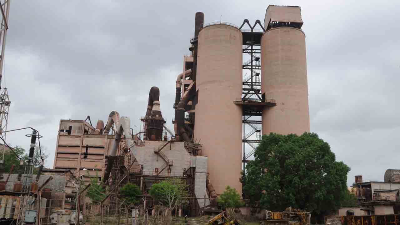 సీసీఐకి కేంద్రం ఉరితాడు