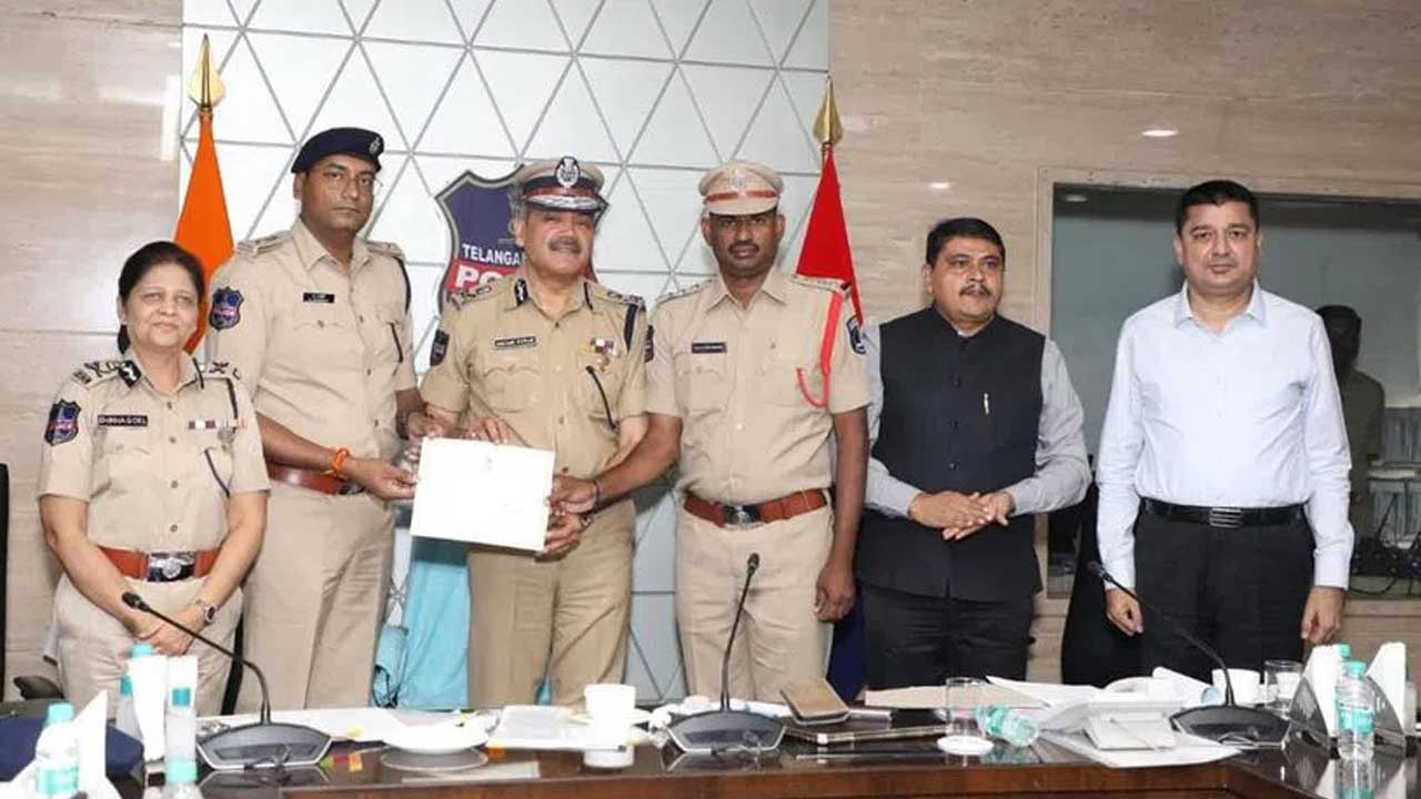 రాష్ట్రంలో ఉత్తమ పోలీస్‌స్టేషన్‌గా దుండిగల్‌ ఠాణా