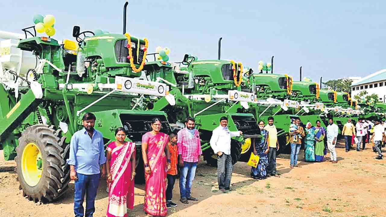 దళితబంధుకు 17,700 కోట్లు