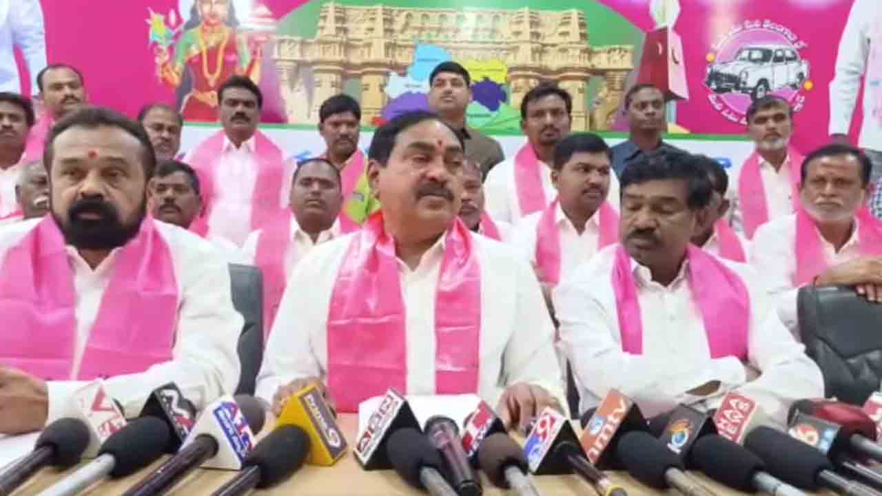 పాదయాత్రలతో పరువు తీస్తున్నారు..షర్మీల,రేవంత్‌పై మంత్రి ఎర్రబెల్లి ఫైర్‌