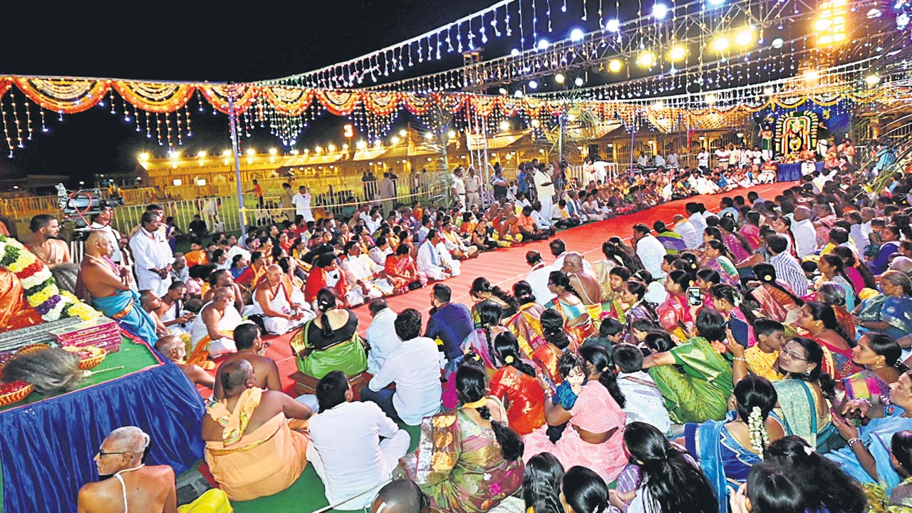 నయనానందకరంగా ఎదుర్కోలు