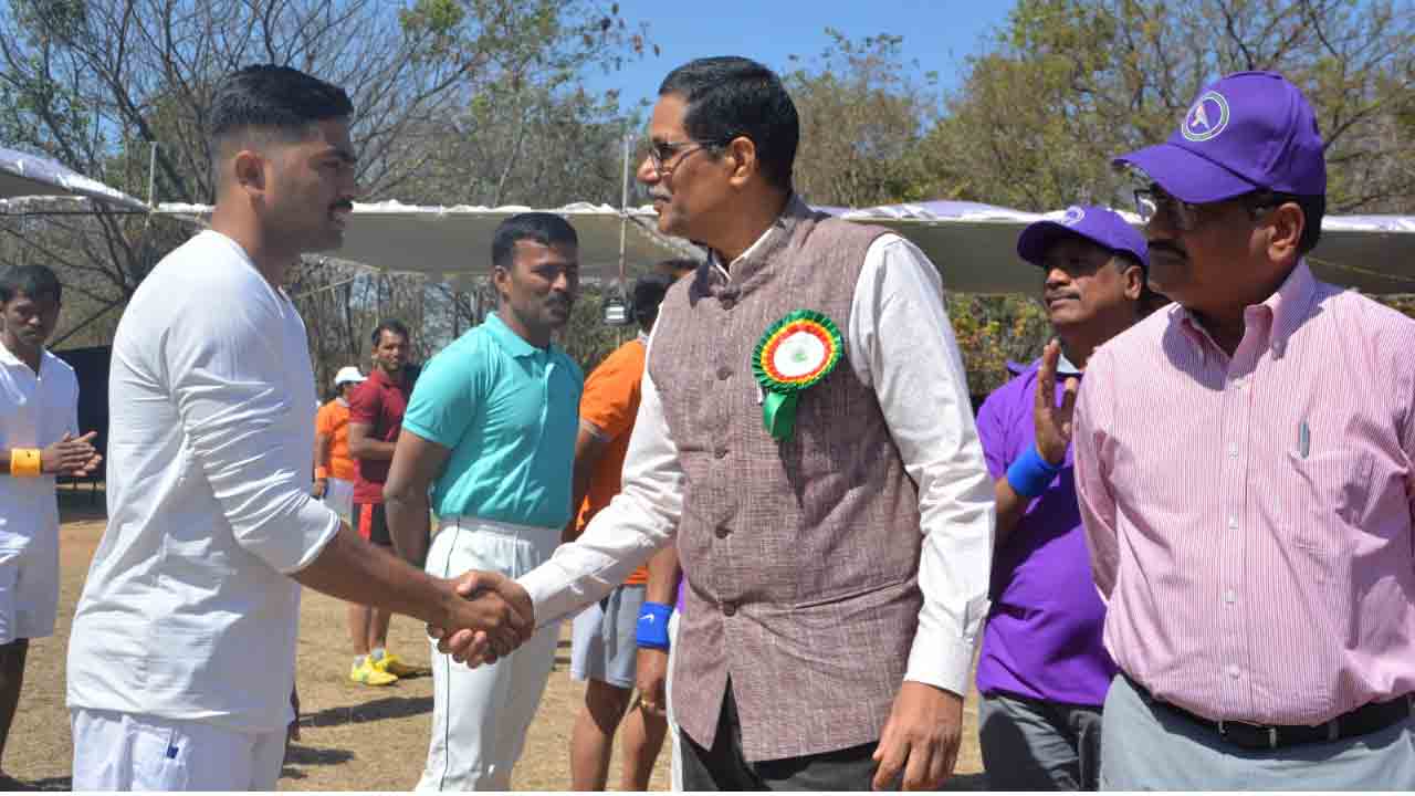 క్రీడలతో శారీరక, మానసిక ఉల్లాసం : పీసీసీఎఫ్‌ డోబ్రియాల్