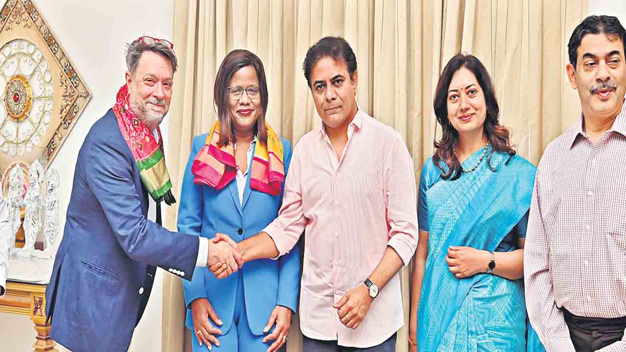 హైదరాబాద్‌లో శాండోజ్‌ గ్లోబల్‌ సెంటర్‌