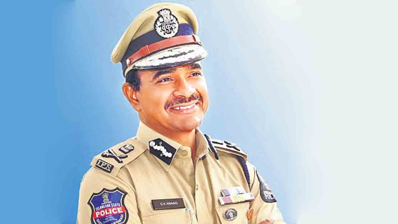 హెచ్‌న్యూకు ఏడాది పూర్తి