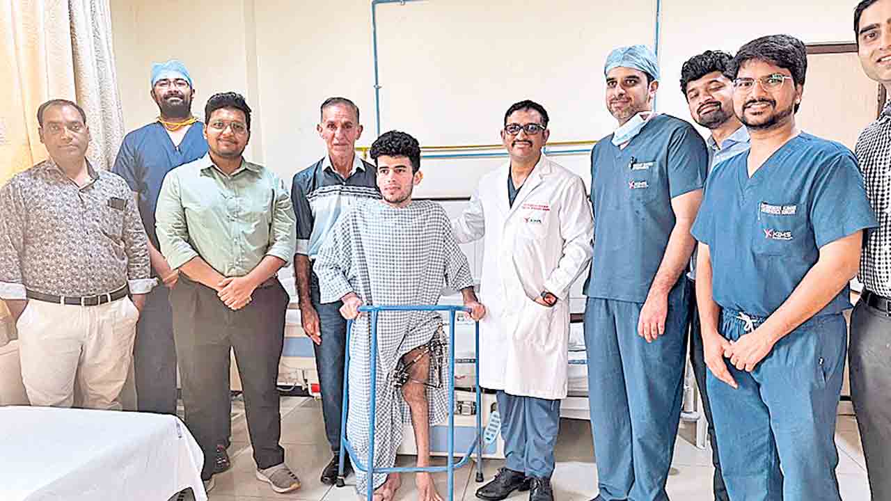 ఇరాక్‌కు చెందిన యువకుడికి కిమ్స్‌లో అరుదైన శస్త్ర చికిత్స