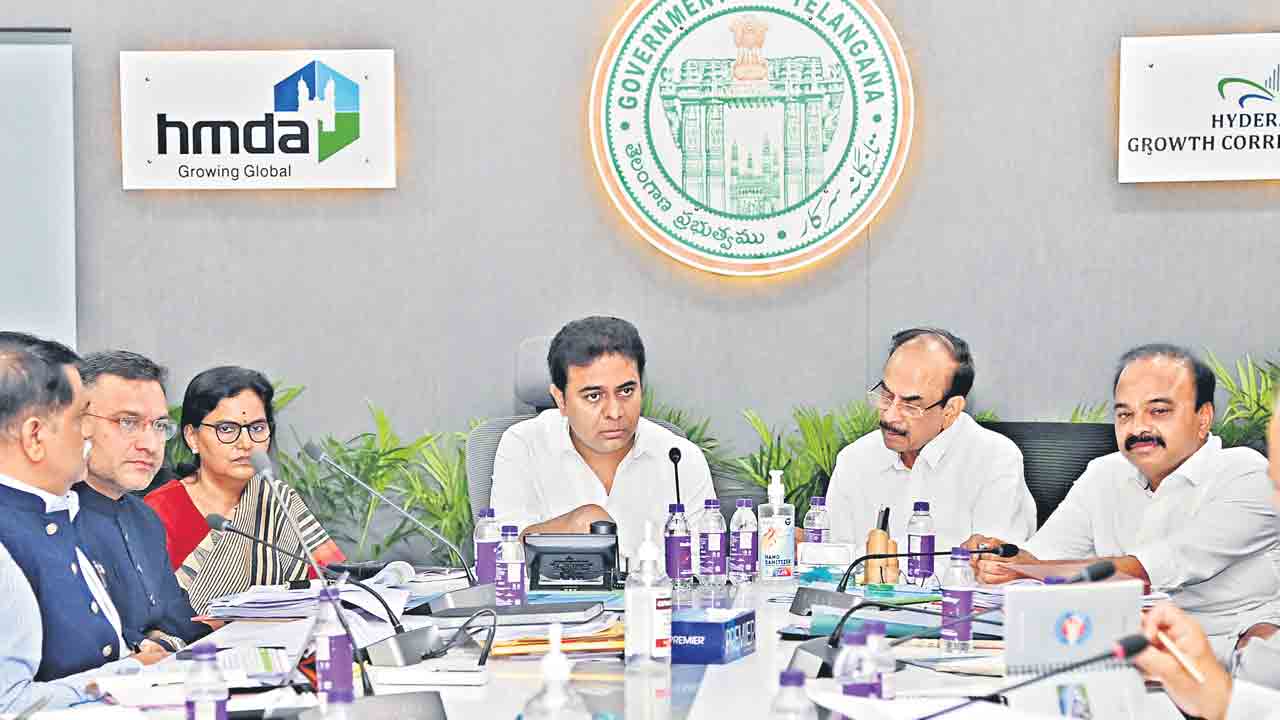 పాత నగరం.. ప్రగతి బాట