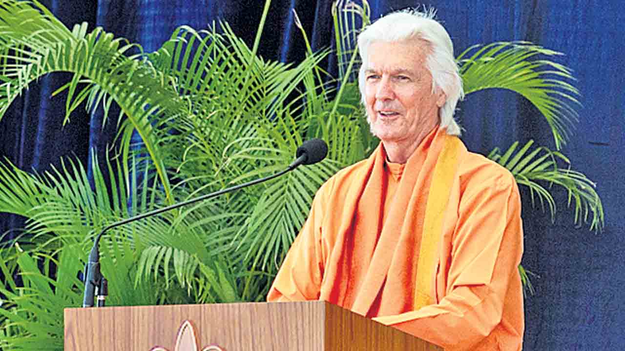 క్రియాయోగంతో సాత్వికత: స్వామి చిదానందగిరి