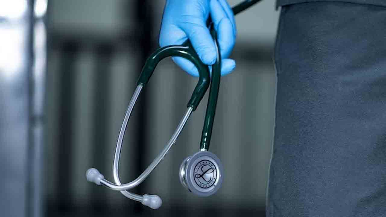 Haryana Govt | హరియాణా సర్కార్‌ కీలక నిర్ణయం.. ప్రభుత్వ ఆసుపత్రి వైద్యులకు డ్రెస్‌ కోడ్‌..!