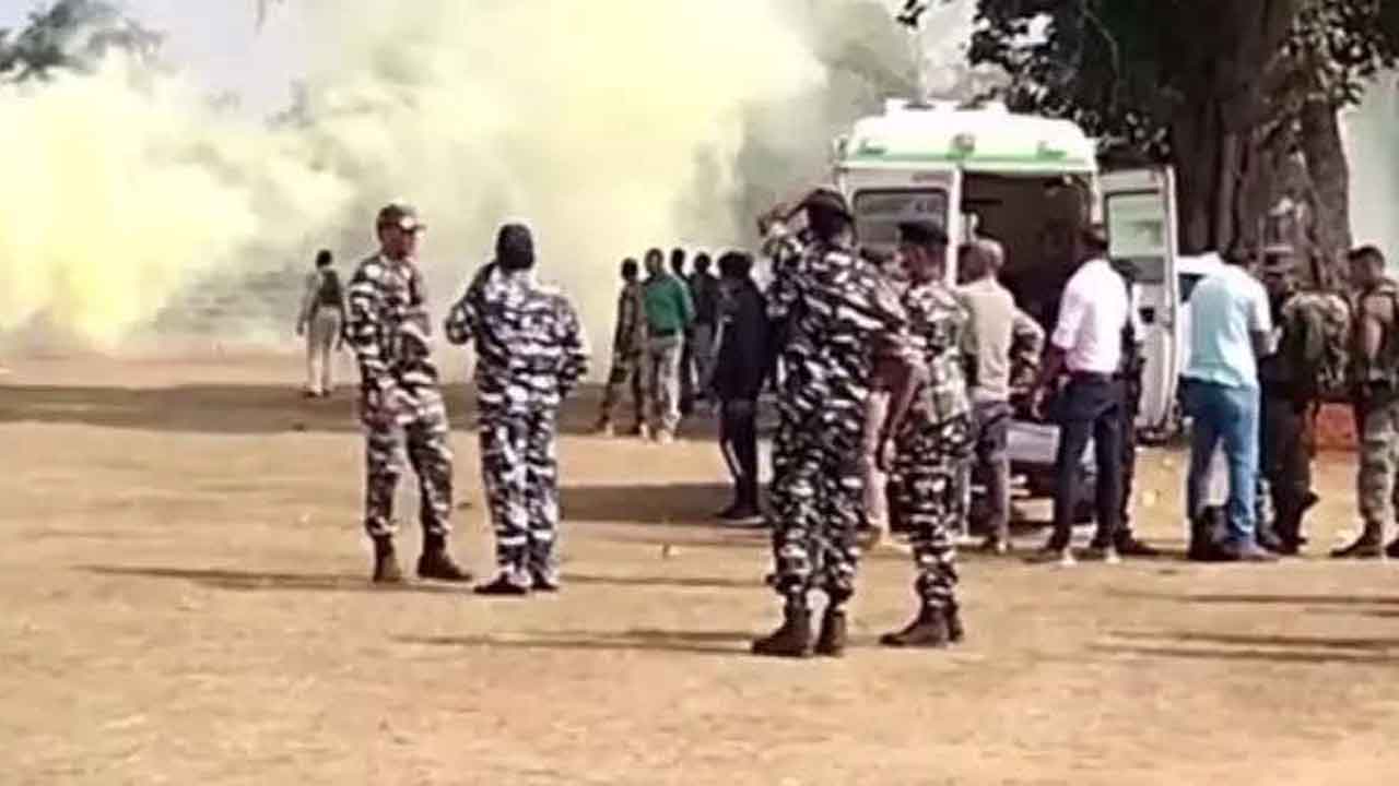 IED Blast | సెర్చ్‌ ఆపరేషన్‌ చేస్తుండగా ఐఈడీ పేలుడు.. ముగ్గురు సీఆర్‌పీఎఫ్‌ సిబ్బందికి గాయాలు