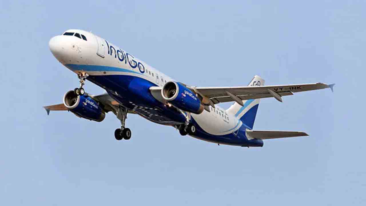 ఫ్లైట్‌ టికెట్లను చెక్‌ చేయరా.. బీహార్‌కు వెళ్లాల్సిన ప్రయాణికుడిని రాజస్థాన్‌కు చేర్చిన ఇండిగో ఎయిర్‌లైన్స్‌..!