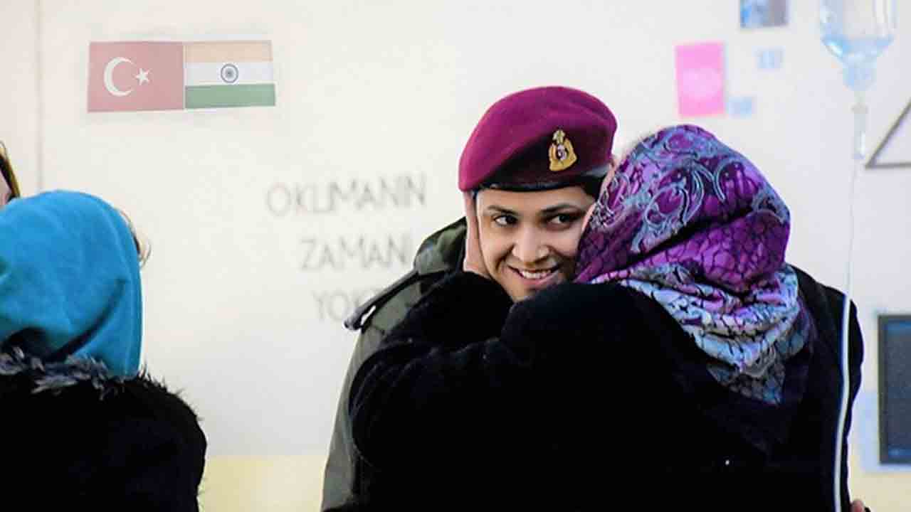 Turkey Earthquake | భారత మహిళా సైనికురాలికి టర్కిష్‌ మహిళ కృతజ్ఞతలు.. మనసుల్ని హత్తుకునే ఫోటో షేర్‌ చేసిన ఇండియన్‌ ఆర్మీ