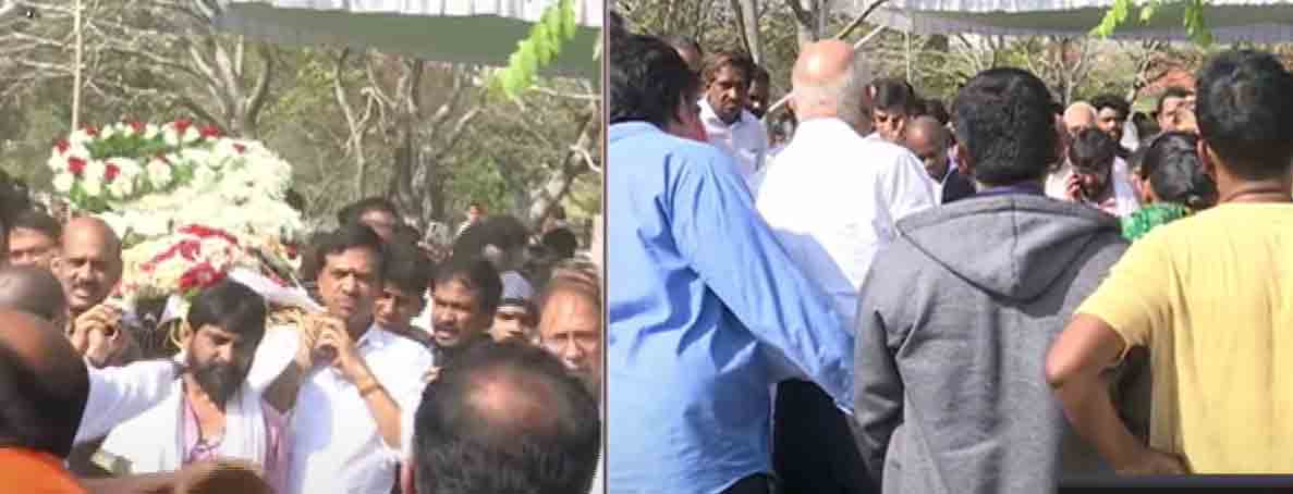 K Viswanath | ముగిసిన కళాతపస్వి కే విశ్వనాథ్‌ అంత్యక్రియలు