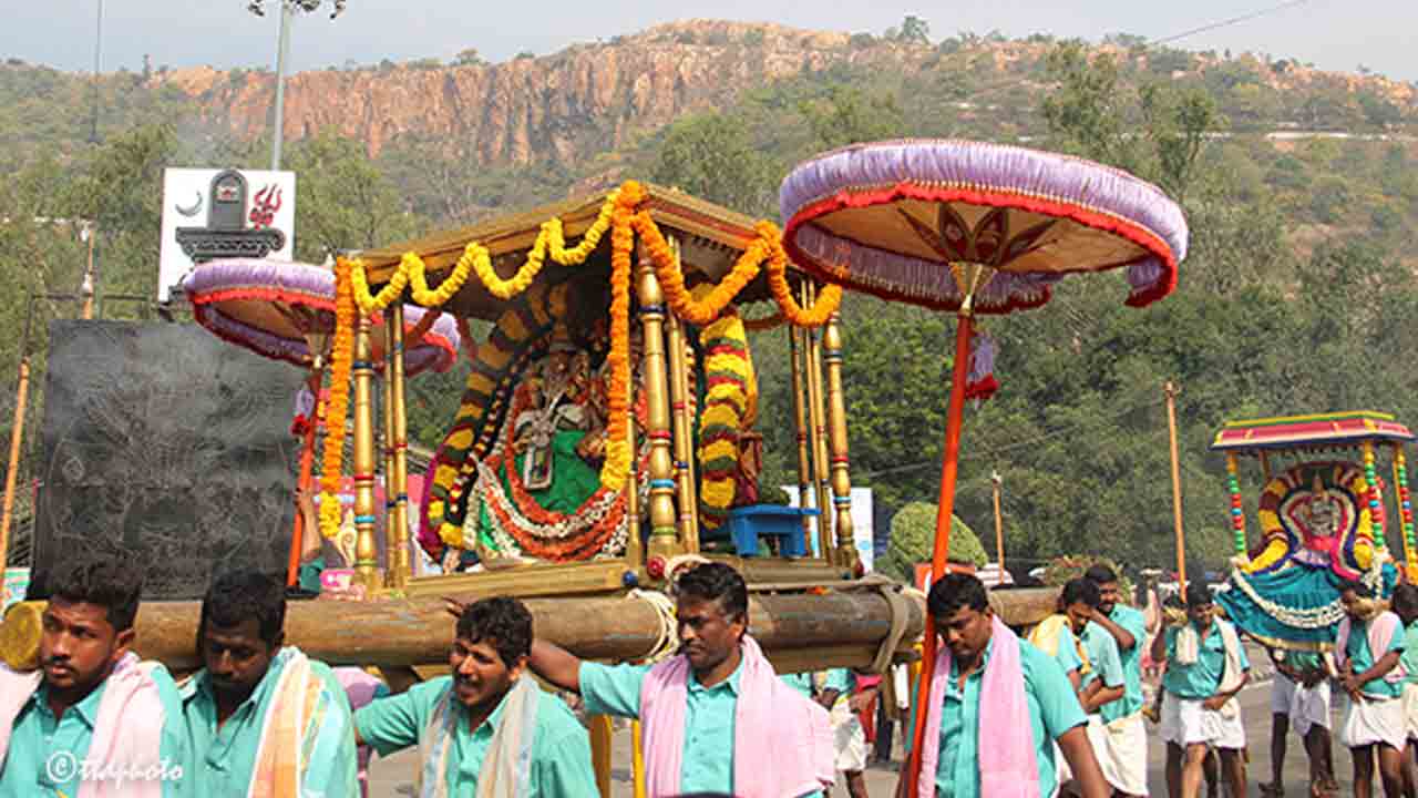 తిరుపతిలో వైభవంగా శ్రీకపిలేశ్వరస్వామివారి బ్రహ్మోత్సవాలు ప్రారంభం