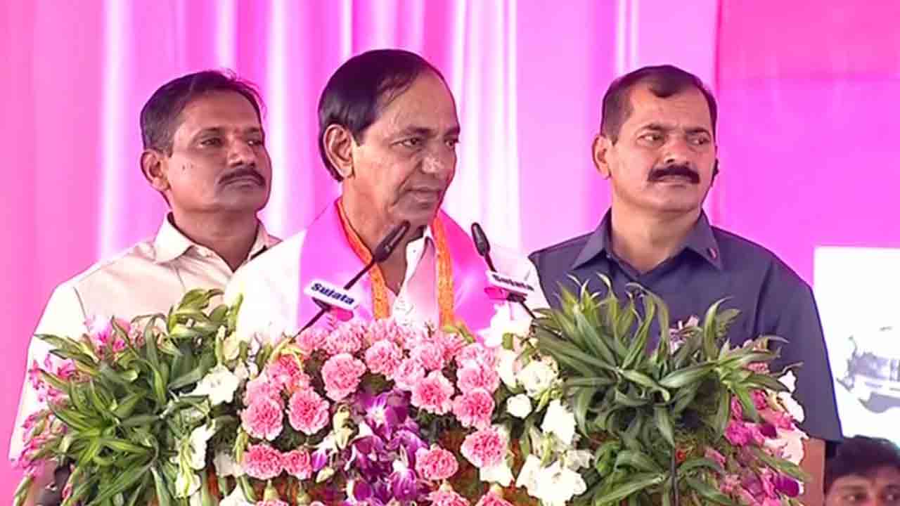 రైతు కుటుంబాలను ఆదుకోవాలని చెబితే.. ప్రధానికి చేతులు రాలే : కేసీఆర్‌