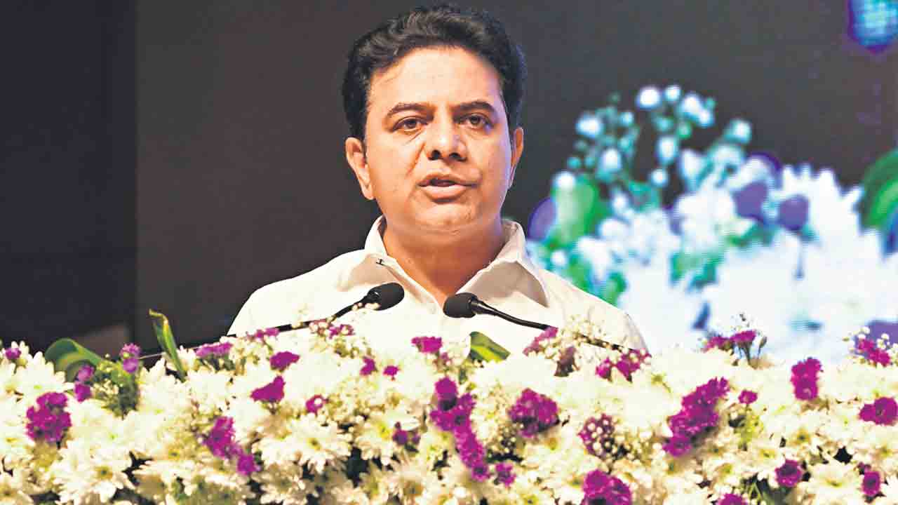 ఉద్యోగాలు మూడింతలు.. పీహెచ్‌ఎస్‌ నిర్ణయం