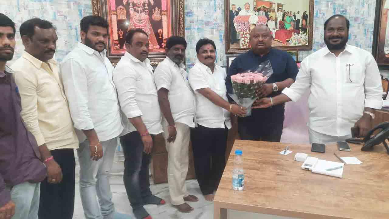 బీసీ జనగణన కోసం కేంద్రంపై ఒత్తిడి తేవాలి