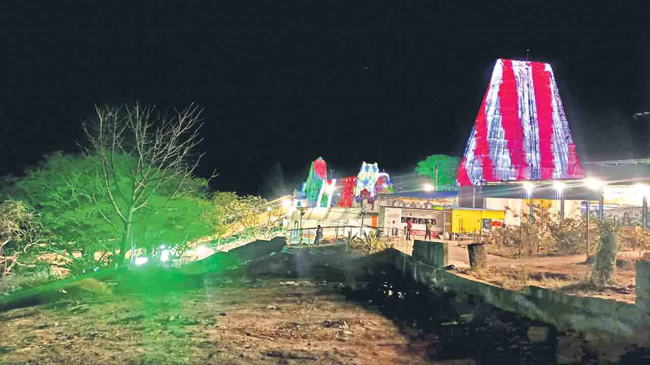 మహాశివరాత్రికి కీసరగుట్ట ముస్తాబు