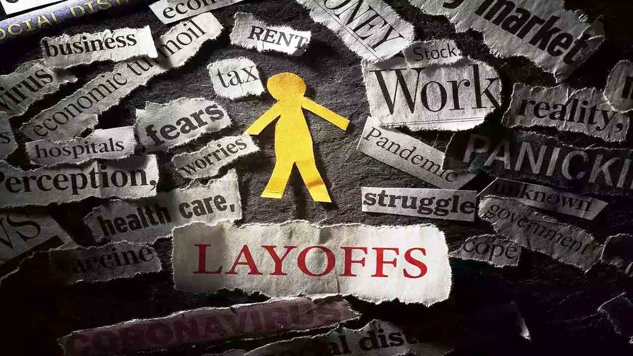 Lay-offs | 2500 మంది ఐటీ ఫ్రెష‌ర్స్‌కు పింక్ స్లిప్‌లు.. అందుకేనా..?!