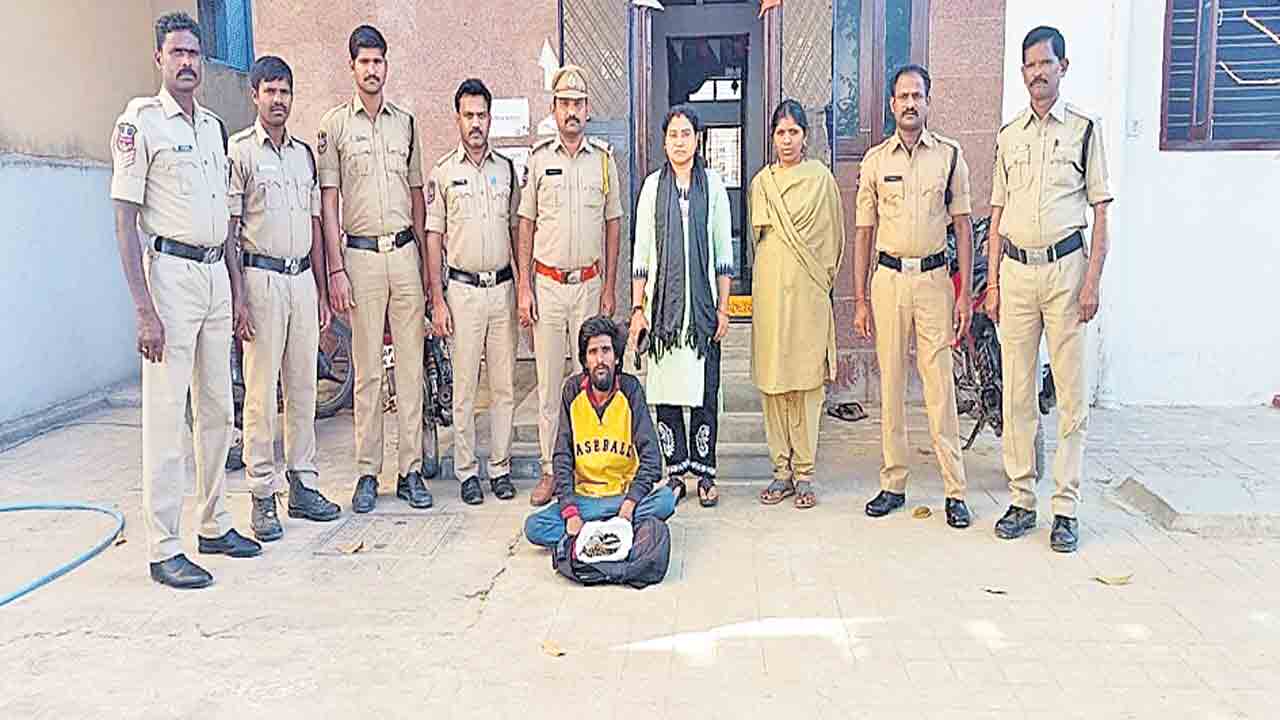 అక్కన్నపేటలో గంజాయి పట్టివేత