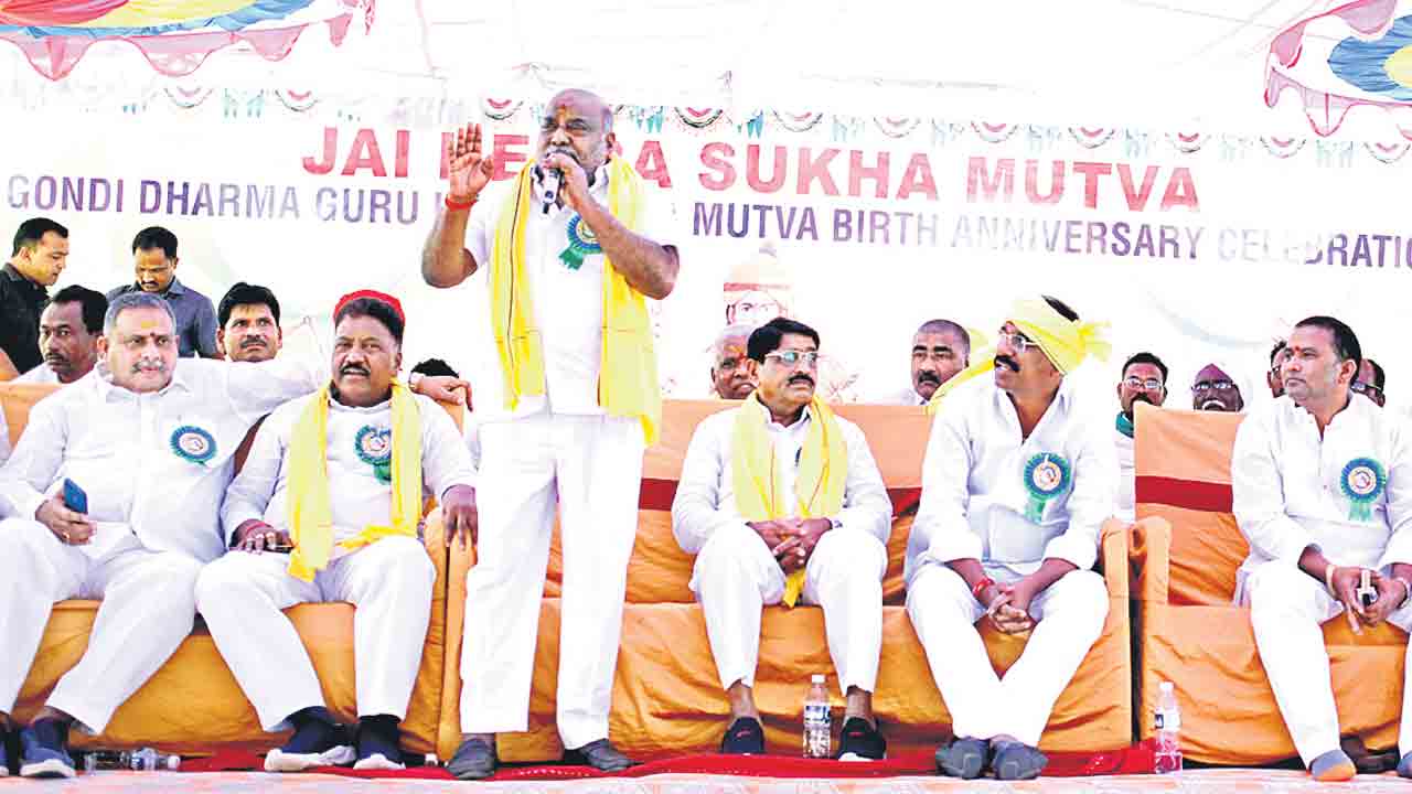 Adilabad | ప్రత్యేక జీవో తెచ్చి ఆదిలాబాద్‌ జిల్లాలో ఇండ్ల స్థలాలిస్తాం.. హీరాసుక జయంతి వేడుకలో మంత్రి జోగు రామన్న