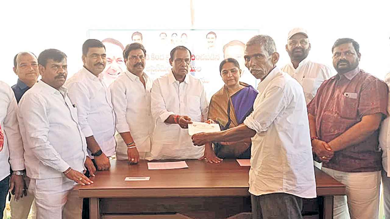 పేదల సంక్షేమానికి సర్కారు కృషి