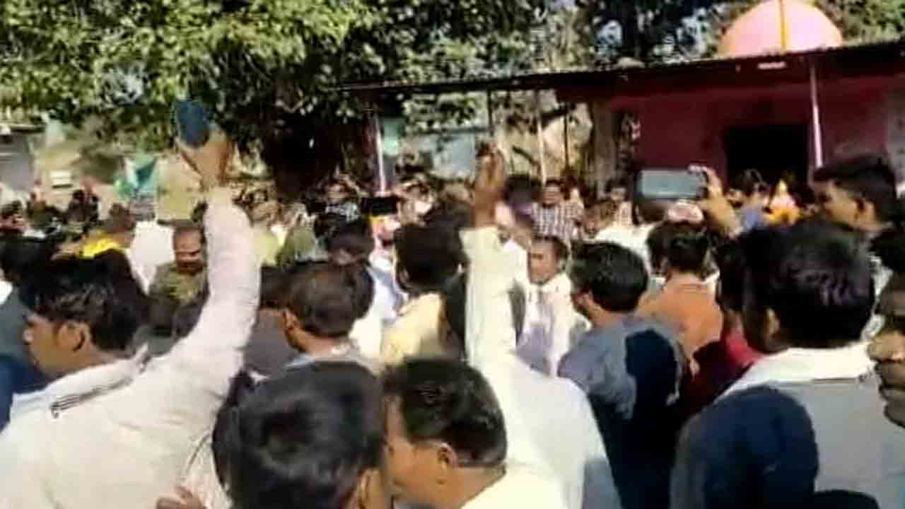 ఎంపీలో మహా శివరాత్రి సందర్భంగా రెండు వర్గాల మధ్య ఘర్షణ.. 14 మందికి గాయాలు