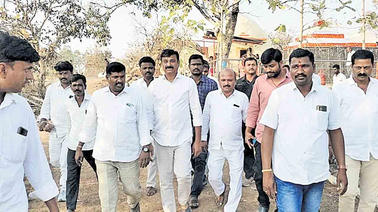 చేగుంట జాతరలో మెదక్‌ ఎంపీ