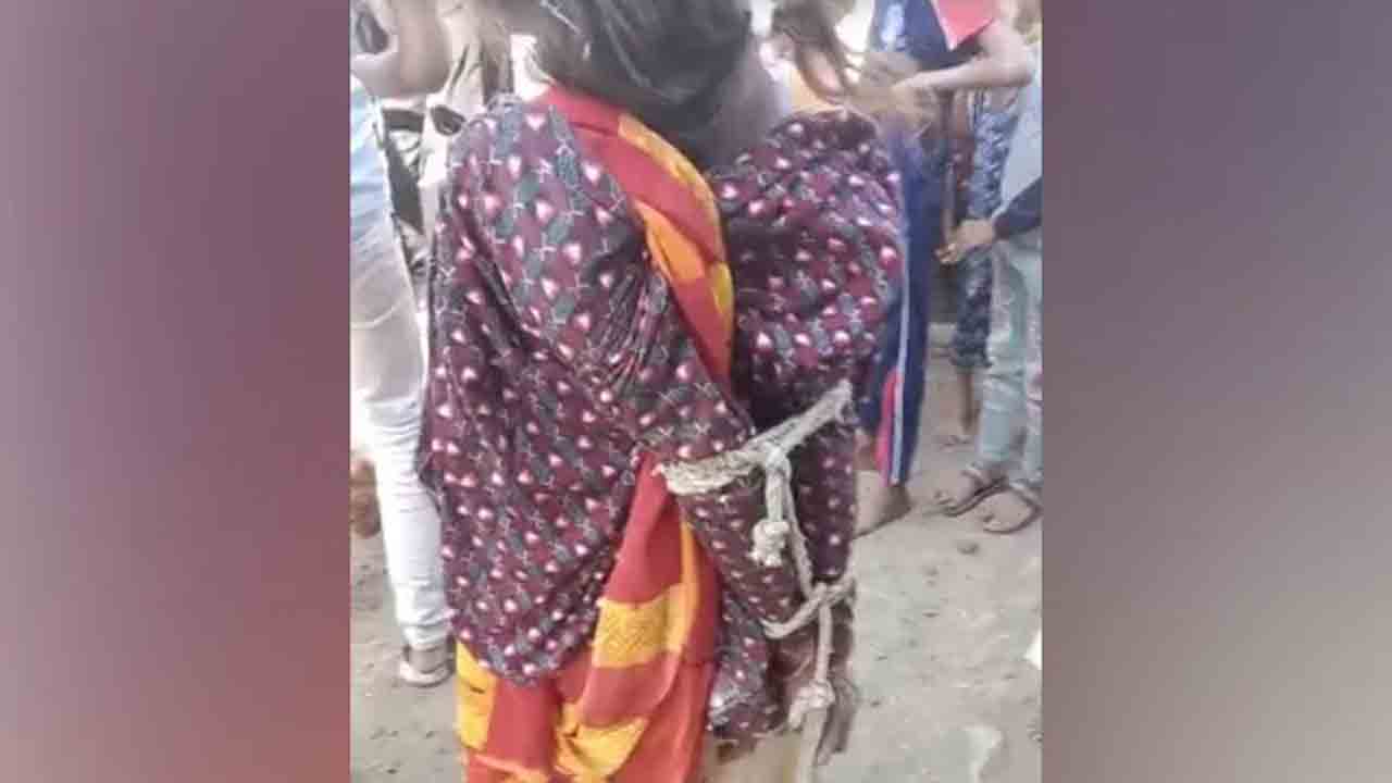 చేతులు వెనక్కి విరిచి.. తాడుతో కట్టేసి.. వృద్ధురాలిపై విచక్షణారహితంగా దాడి