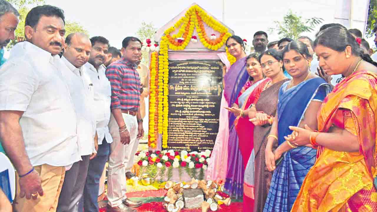 ‘మనఊరు-మనబడి’ పాఠశాలలు ప్రారంభం