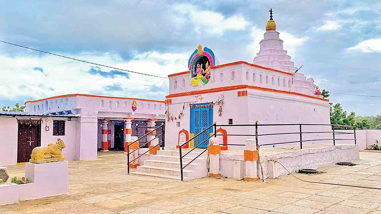 గురుపాద గుట్టకు పూర్వవైభవం