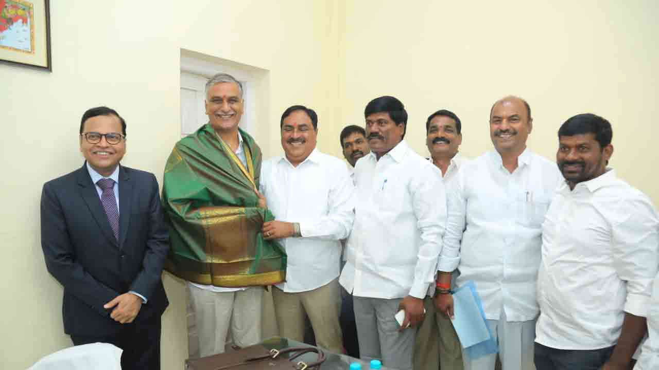 పల్లెకు పట్టం కట్టిన బడ్జెట్‌ : మంత్రి ఎర్రబెల్లి