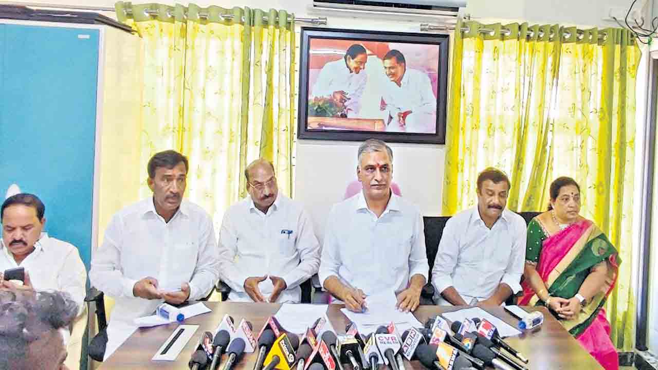 Harish Rao | నిర్మలమ్మ నోట అన్నీ అసత్యాలే.. మంత్రి హరీశ్‌రావు ఫైర్‌