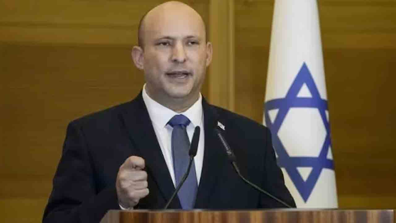 Naftali Bennett | జెలెన్‌స్కీని చంపనని పుతిన్‌ నాకు మాటిచ్చారు : ఇజ్రాయెల్‌ మాజీ ప్రధాని