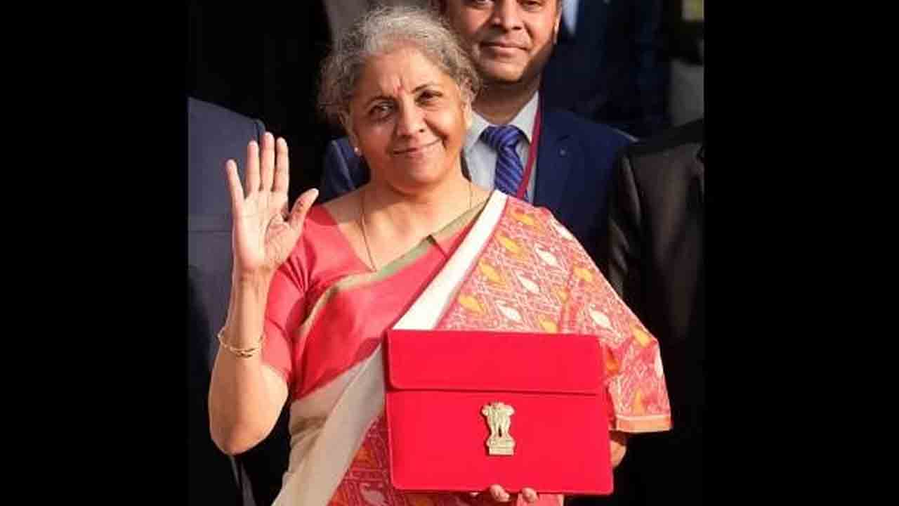 నేడే కేంద్ర బడ్జెట్‌.. పార్లమెంట్‌లో ప్రవేశపెట్టనున్న ఆర్థిక మంత్రి