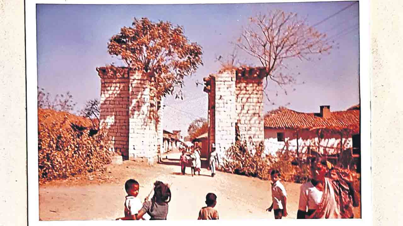 దోమకొండ సాహితీ వైభవం