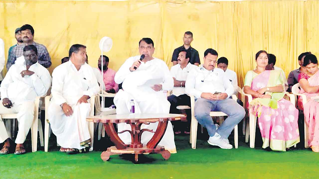 అభివృద్ధిపై అసత్యాలు మాట్లాడితే సహించం