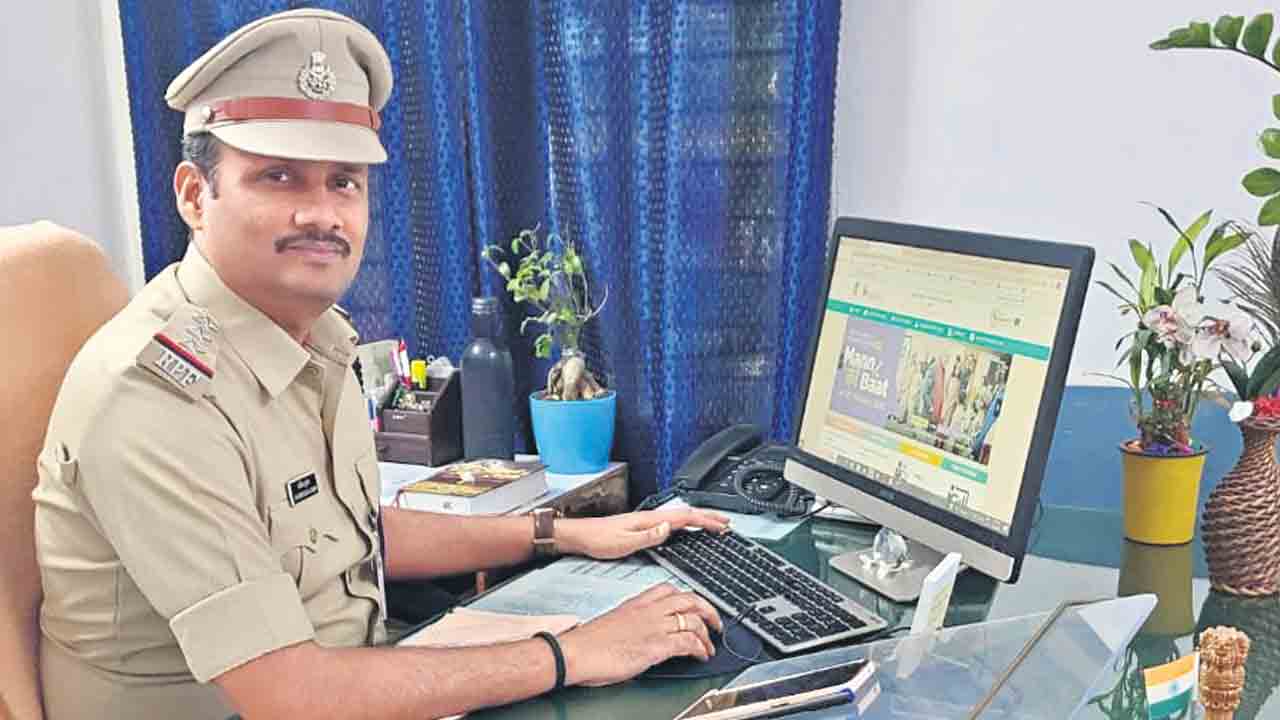 రైల్వే భద్రతకు అధిక ప్రాధాన్యత