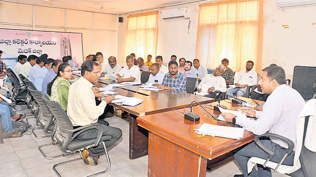 ‘మనఊరు-మనబడి’ పనులు పూర్తి చేయాలి